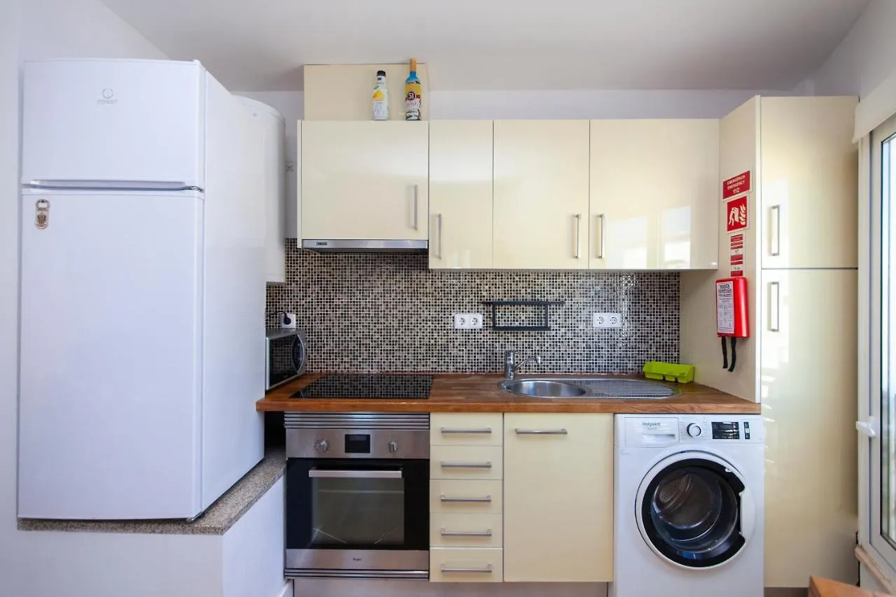Petit Appartement Cosy Dans Un Joli Village Estômbar Apartamento